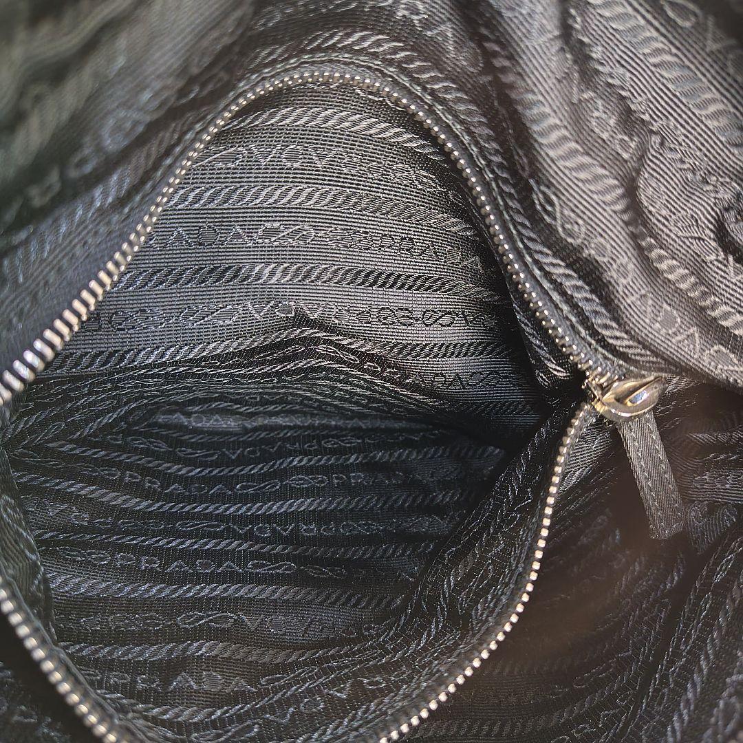 ⭐️美品✨PRADA✨カメラバッグ　プラダ　三角ロゴ　ナイロン　ブラック　白タグ