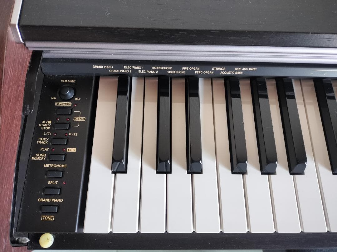 カシオ　電子ピアノ　PX-700