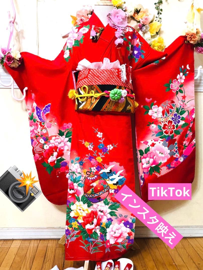 七五三七歳未使用着物‼️人気赤地暈し⭐︎手毬花々煌びやか際立つ⭐︎安心フルセット逸品
