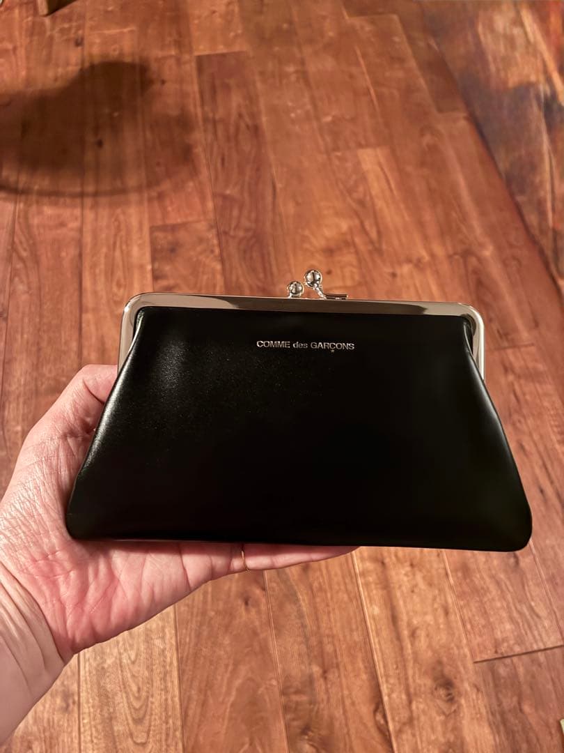 タイムセール11日まで　コムデギャルソンKISS CLASP MEDIUM