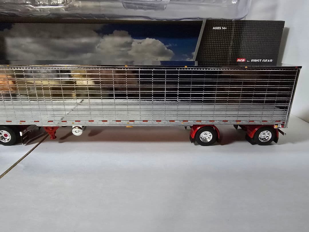 DCP 1/64 KENWORTH K100 カスタム品