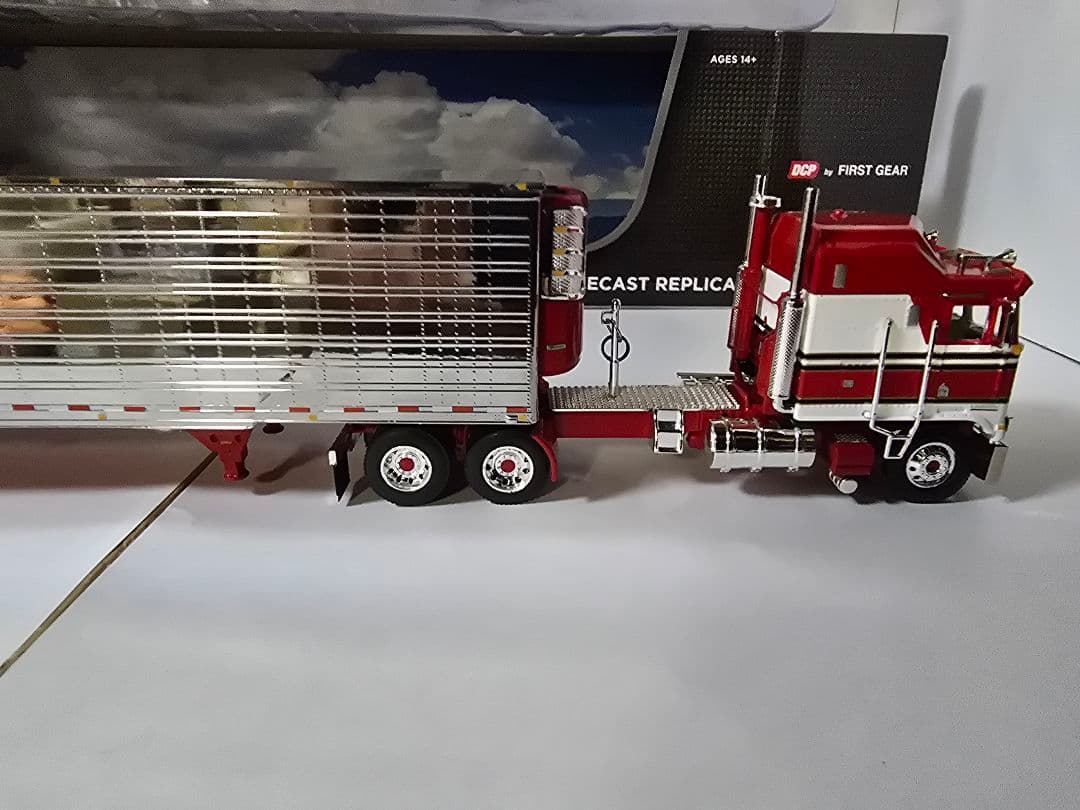DCP 1/64 KENWORTH K100 カスタム品