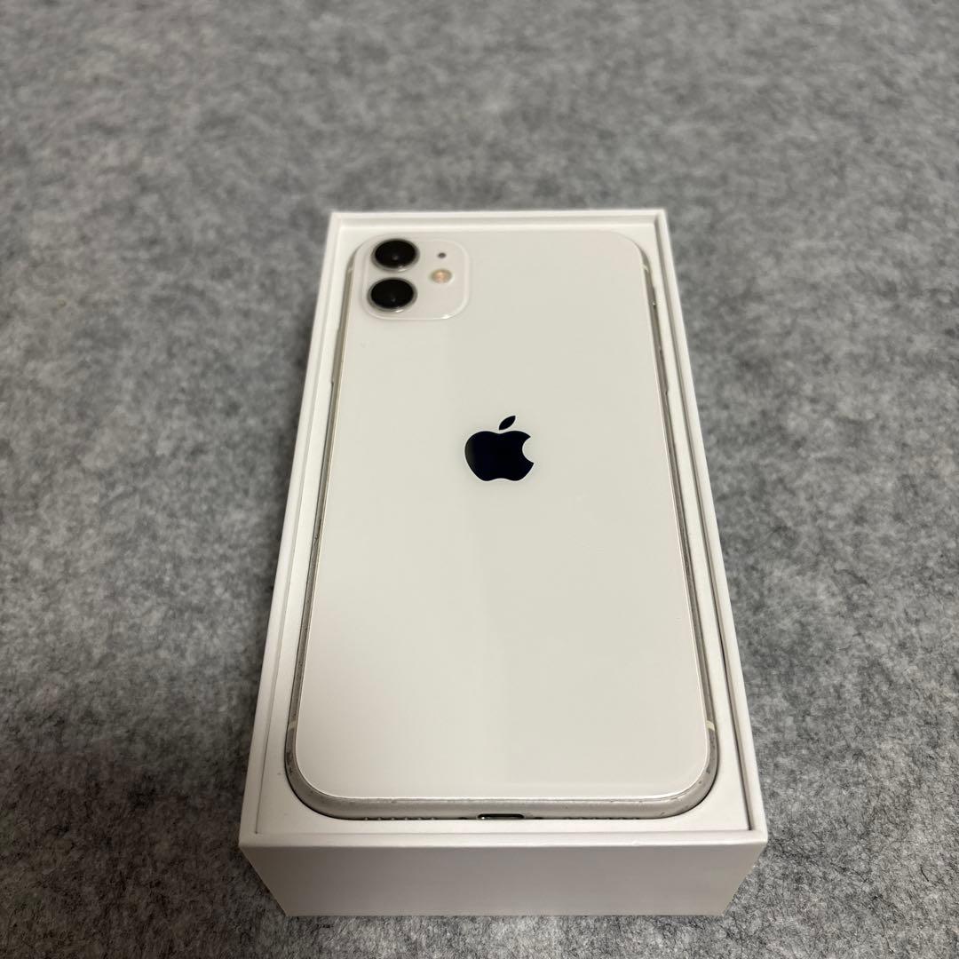 iPhone 11 64GB ホワイト