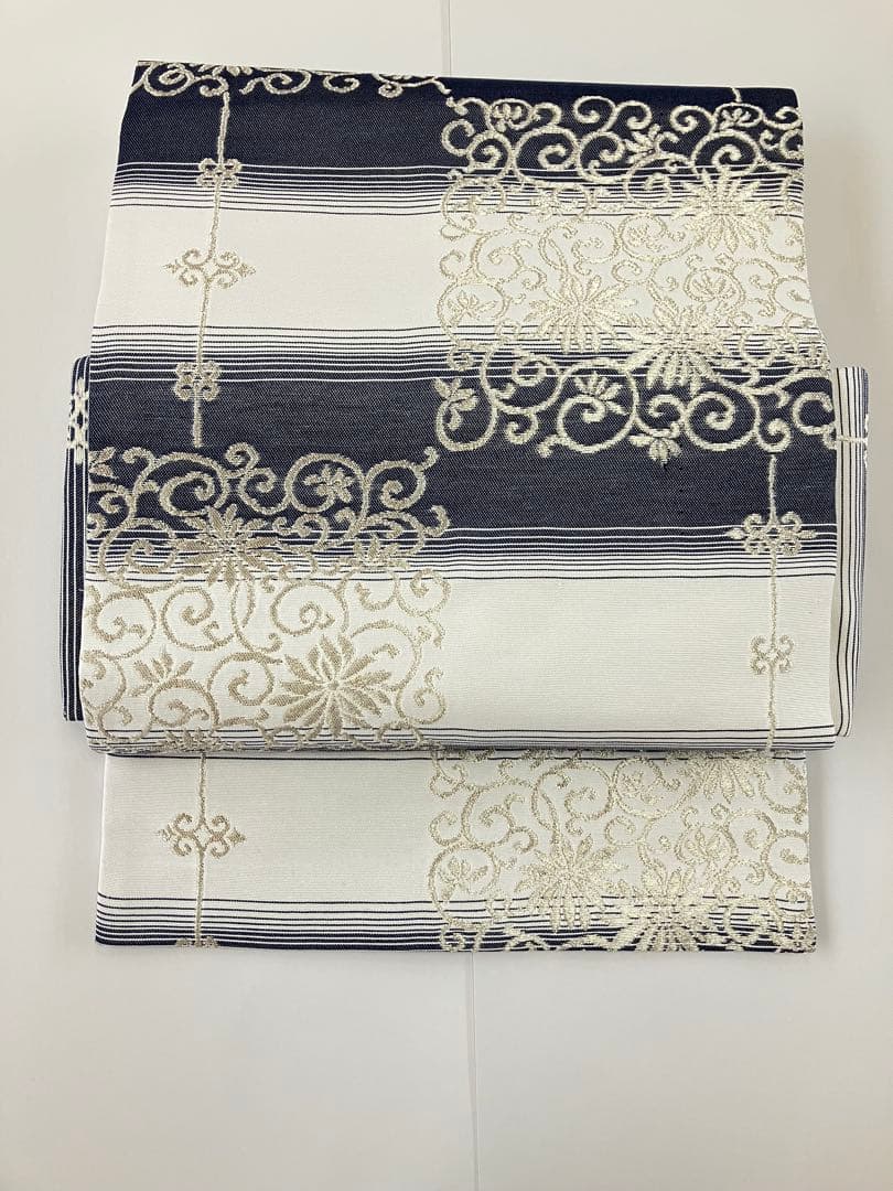 お仕立て上がり名古屋帯 新品未使用品 正絹 西陣織 No.358 - メルカリ