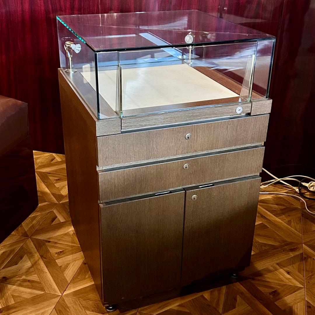 中型木製ガラスショーケース 3引き出し付き 木製ガラスケース 引き出し付き 卓上 ショーケース 小物入れ 棚