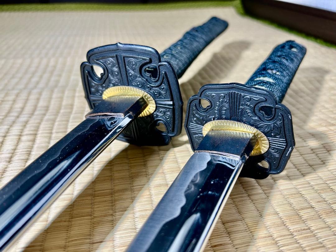 模造刀 太刀 脇差し 2本セット！　※刀身に樋あり（バラ売り不可）