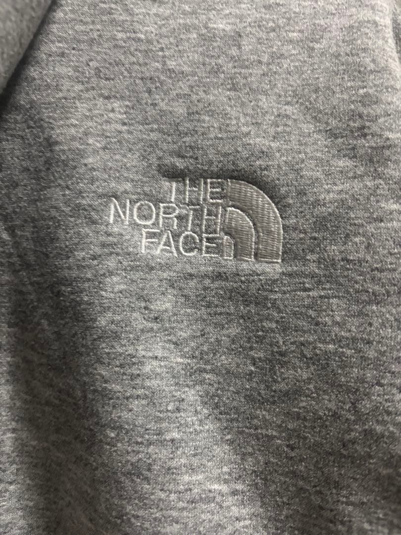 THE NORTH FACE グレー パーカー NT62338