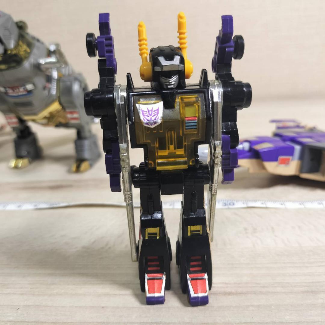 ハズブロ／タカラ　トランスフォーマーアクションフィギュア　８０年代４体