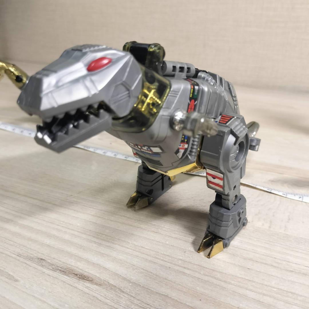 ハズブロ／タカラ　トランスフォーマーアクションフィギュア　８０年代４体