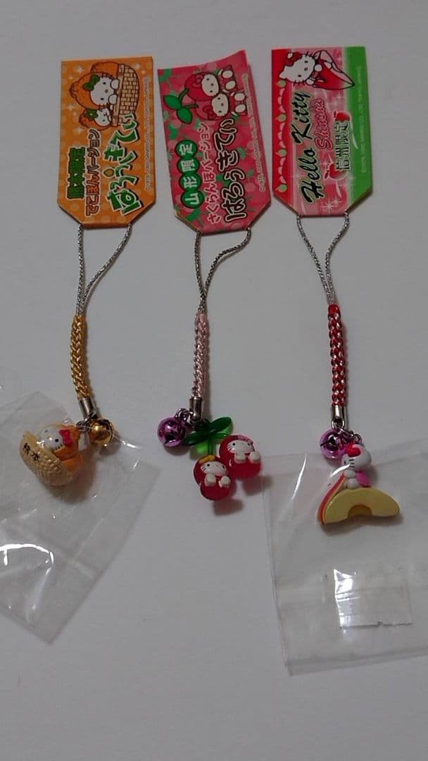 s*e様 ご当地ハローキティ フルーツモチーフ ストラップ9個セット
