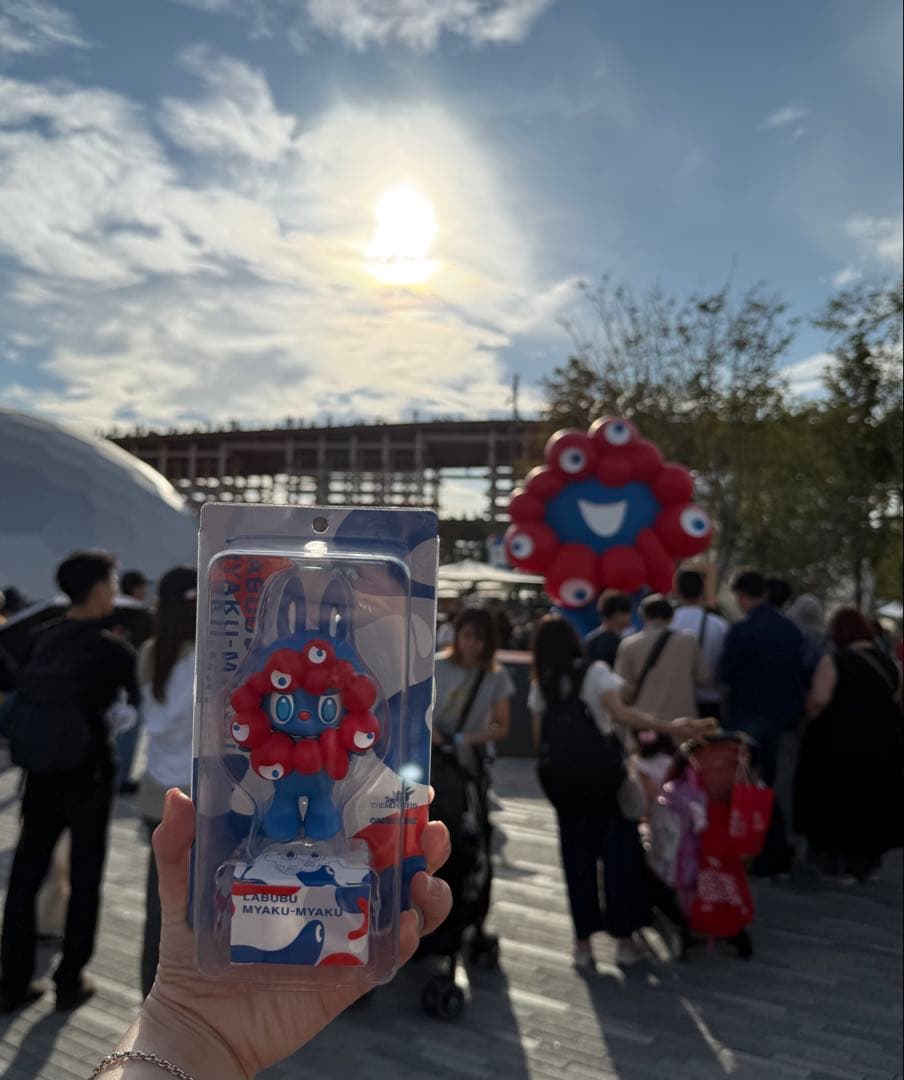 大阪関西万博限定LABUBU MYAKU-MYAKU ストラップ付きフィギュア