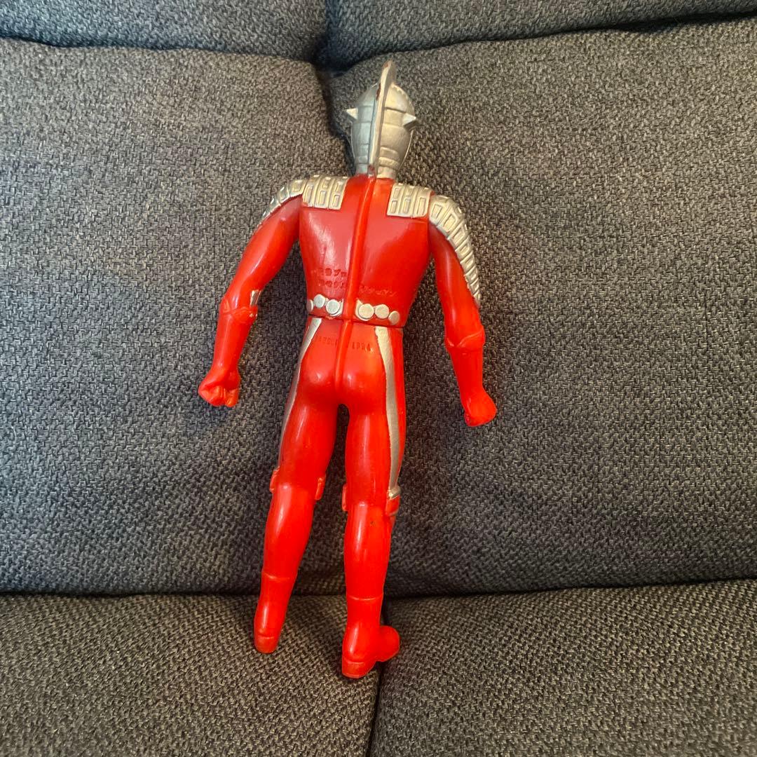 ニセウルトラセブン ソフビ - メルカリ