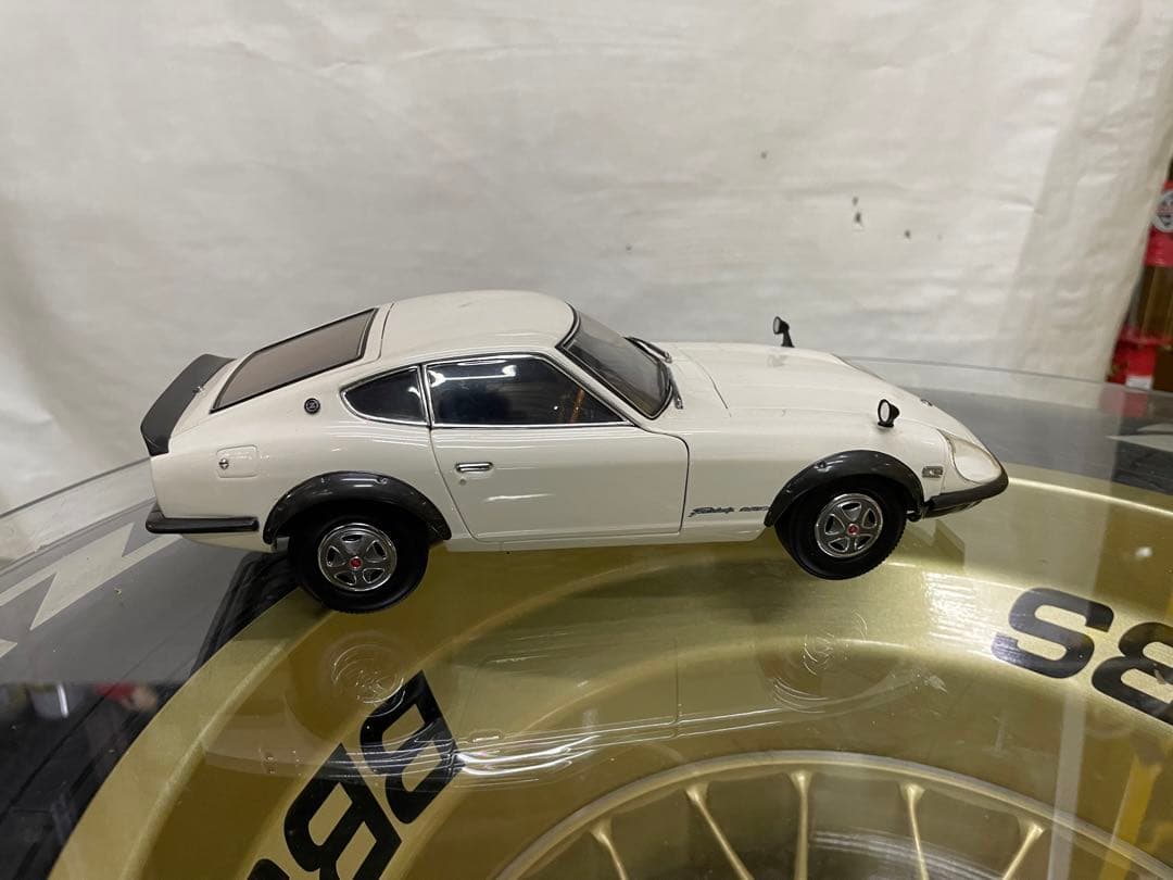 京商　フェアレディーZ