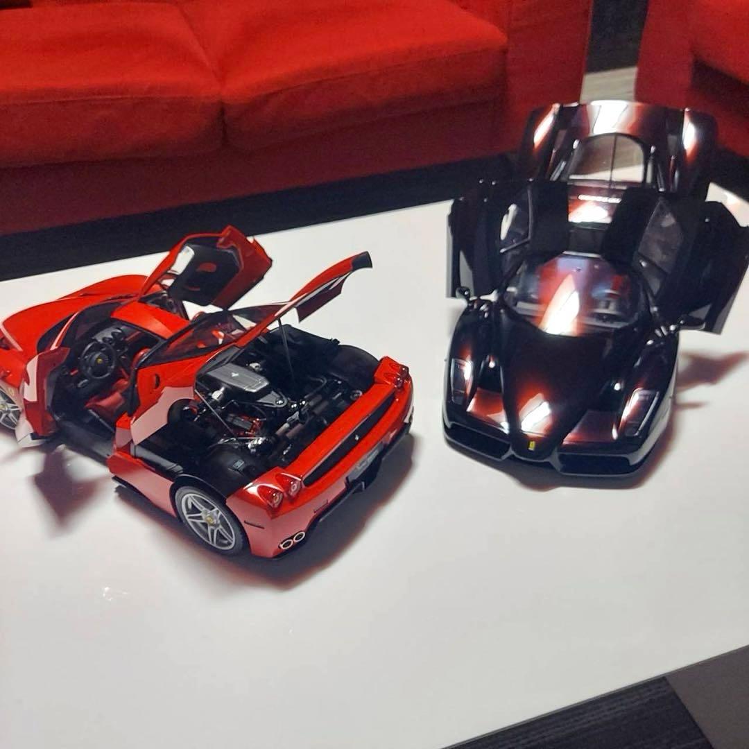 タミヤ1/12コレクターズクラブスペシャル エンツォフェラーリ 黒赤 2台