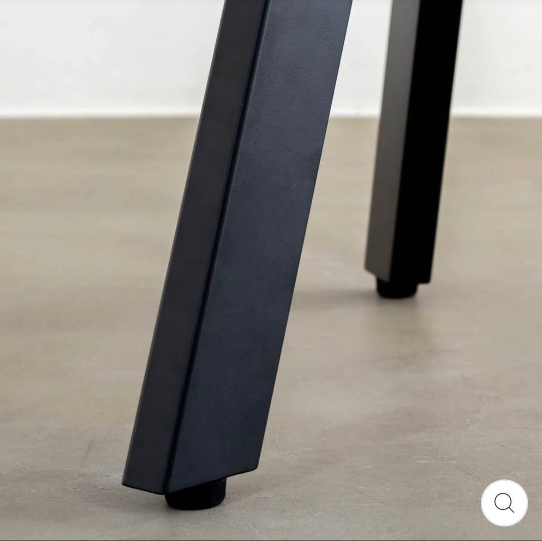 kanademonoラウンドテーブル カナデモノ 円形テーブル　カフェテーブル