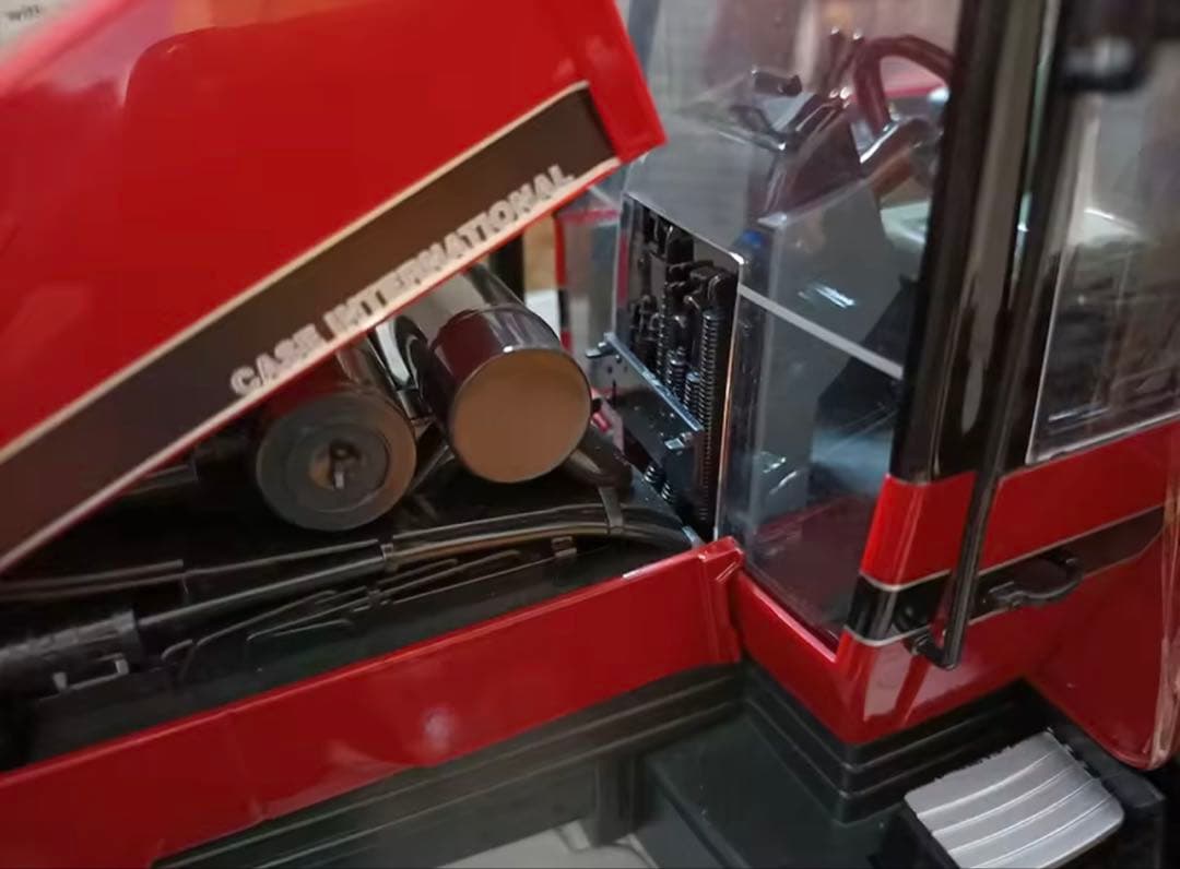 Case IH Magnum 7140 トラクター模型 1/16スケールモデル