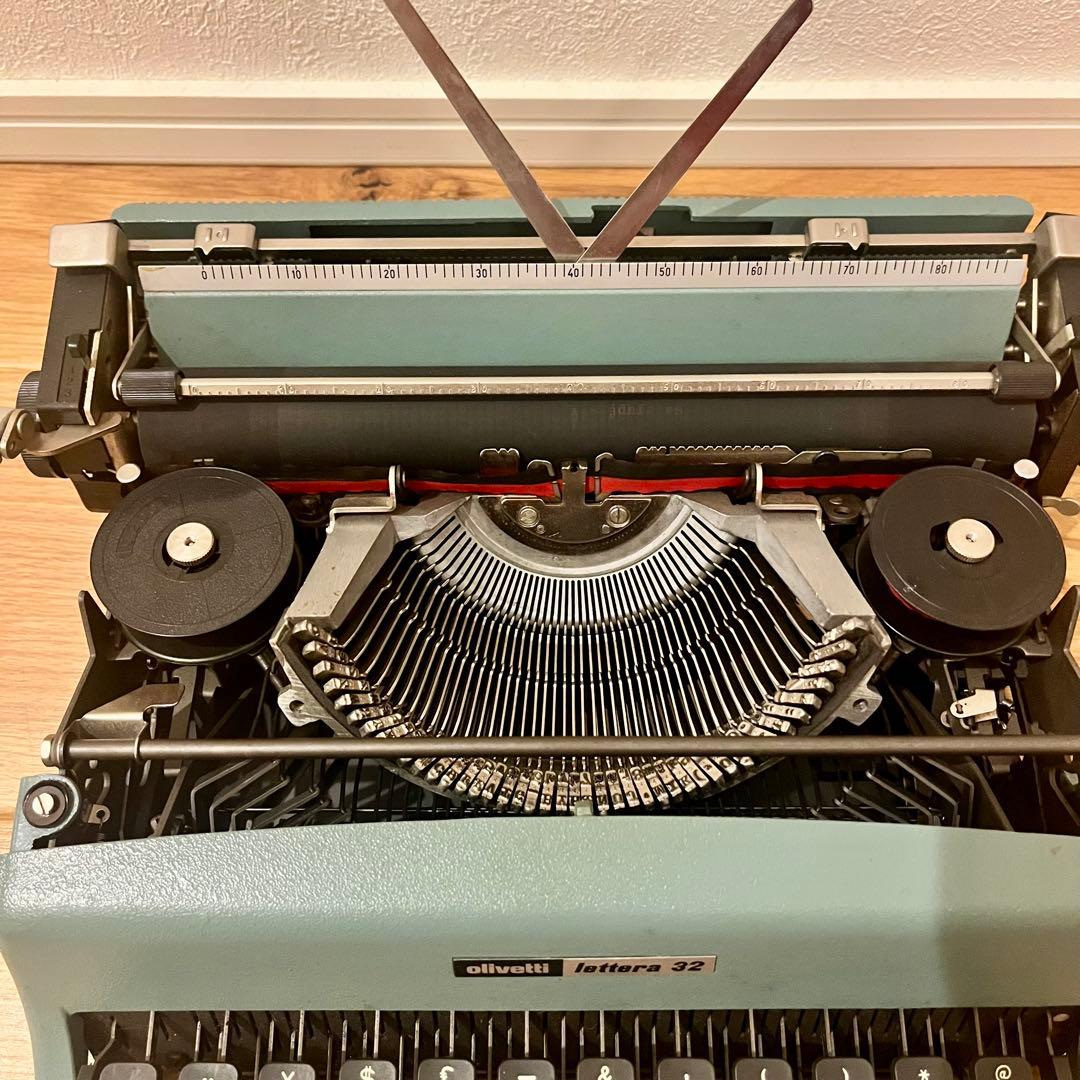 昭和レトロ】タイプライター GUCCI(グッチ)×オリベッティLettra32