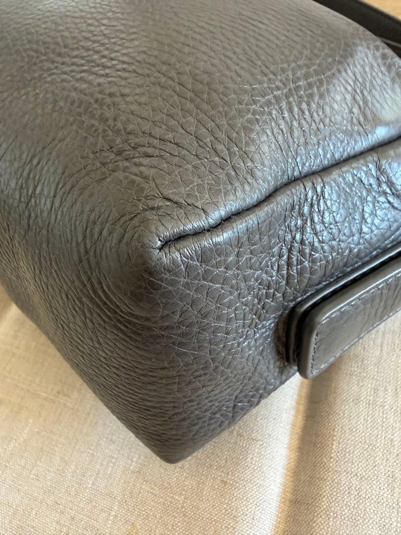 HIROFU【ヴィータ】レザーショルダーバッグ S 2WAY 本革　グレー