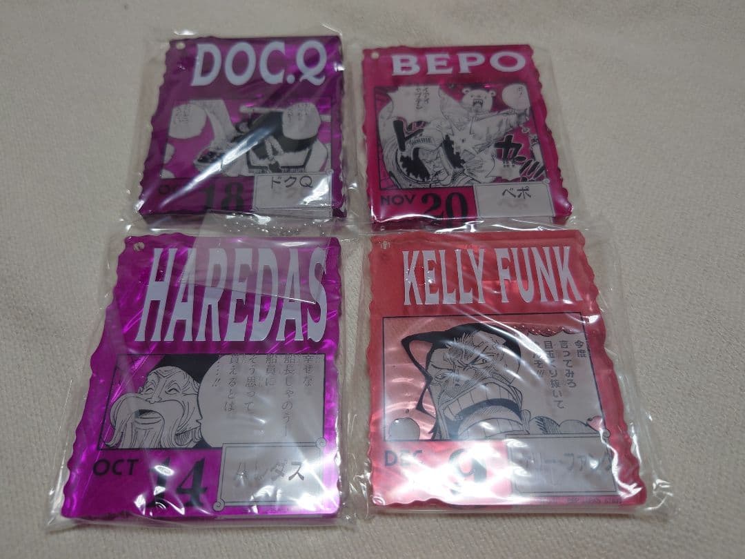 ワンピースベースショップ アクリルブロックチャーム ドフラミンゴ