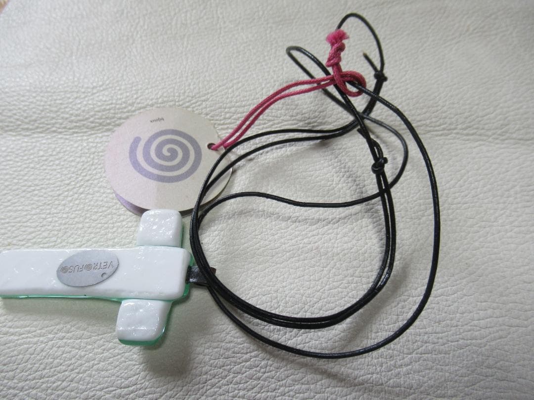 未使用 定価2 イタリア製◇ベトロフーゾ ガラス工芸『十字架』革紐