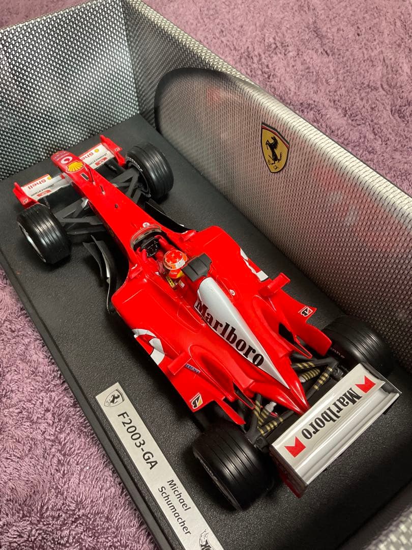 Ferrari F2003-GA ミニカー 1/18 ミハエル・シューマッハ