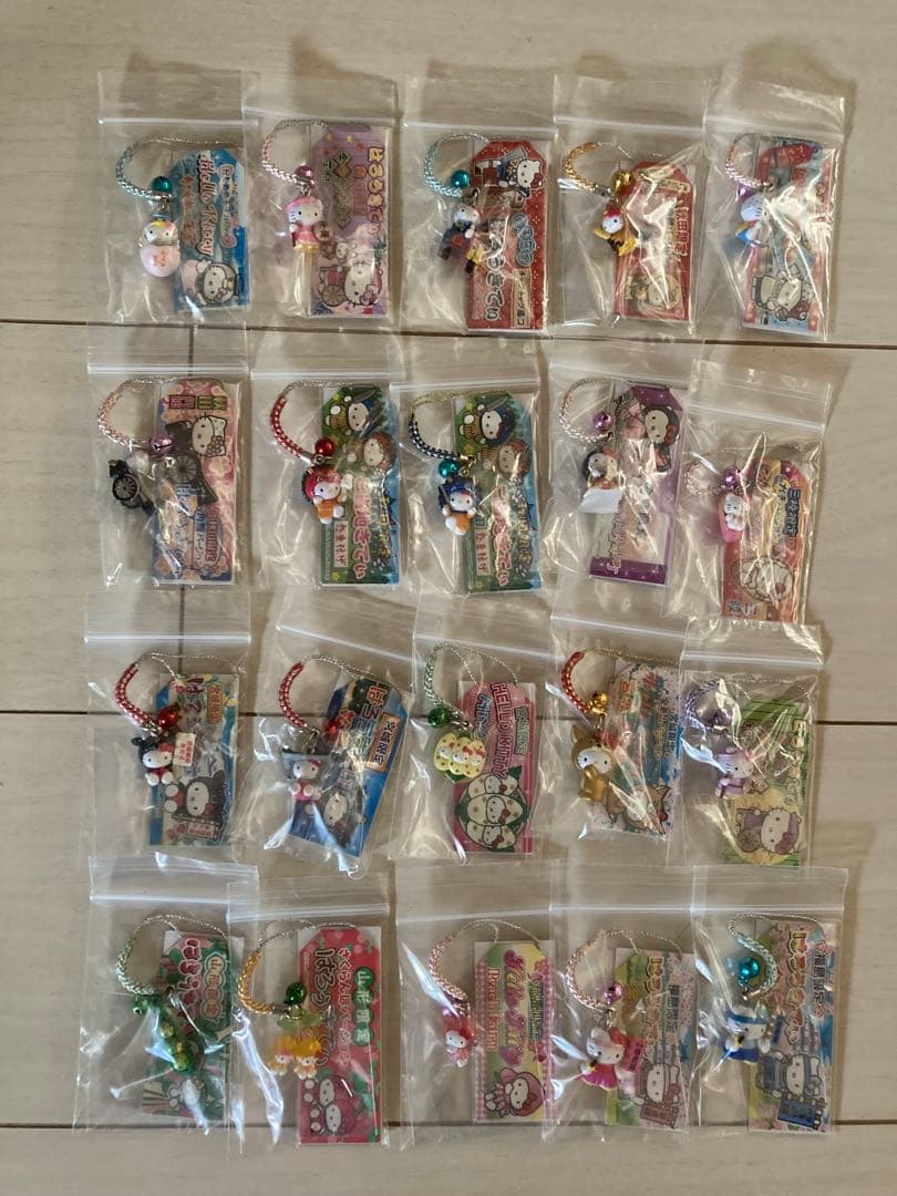 ご当地キティ 根付 まとめ売り①