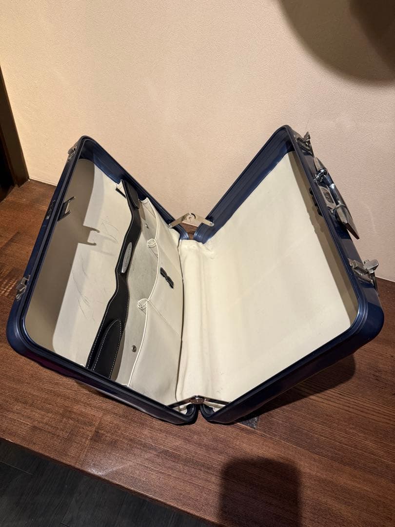 t*a様 ゼロハリバートン アタッシュケース ポリカーボネート ブルー ダイヤル