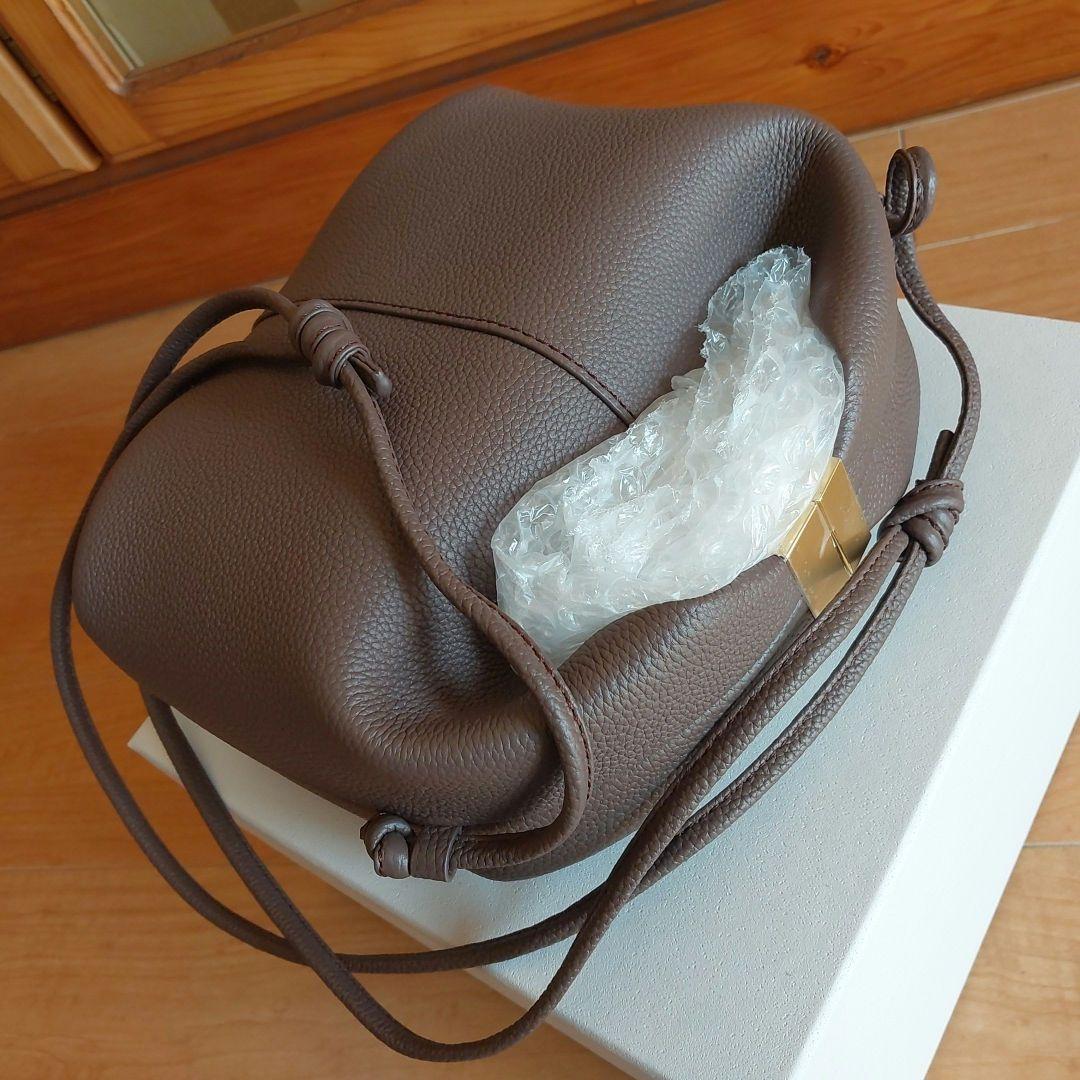 【新品未使用】POLÈNE Beri サンダルウッドテクスチャード