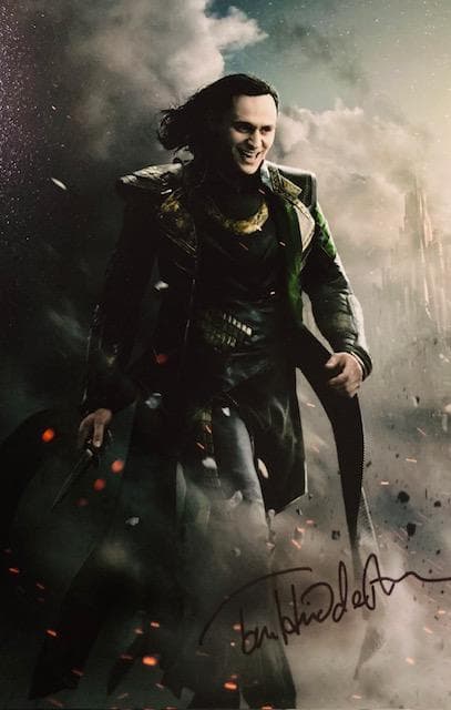 アベンジャーズ トム・ヒドルストン 直筆サイン入り写真 保証書付