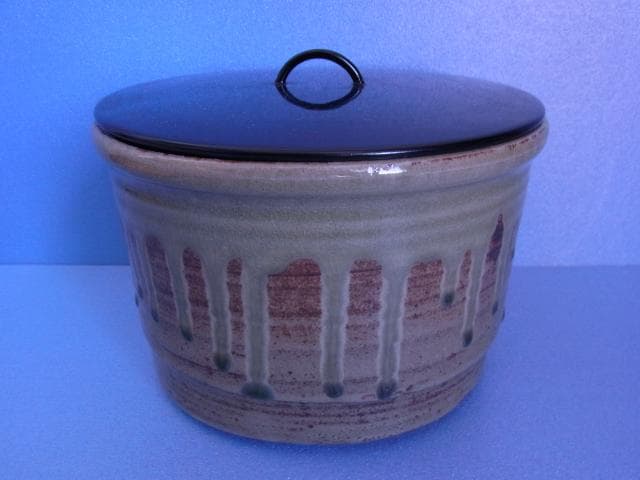 益子焼　中村文昌　緑灰釉水指　緑釉　共蓋　漆塗蓋　茶道具　共箱　落款　掛け流し