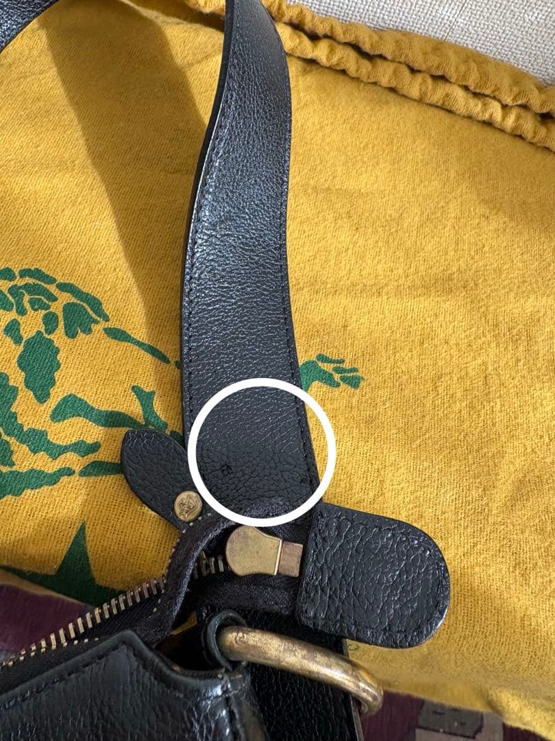 イルビゾンテ　ショルダーバッグ　黒