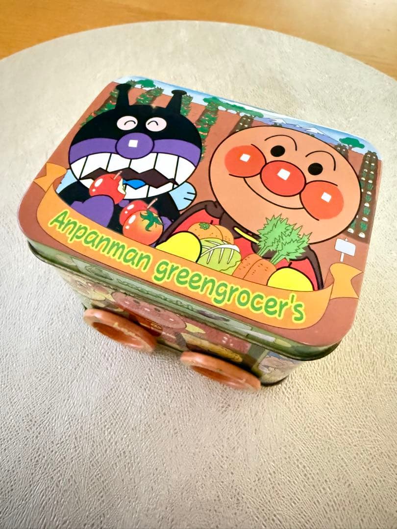 アンパンマン たのしいのりもの缶 2009年製 - メルカリ