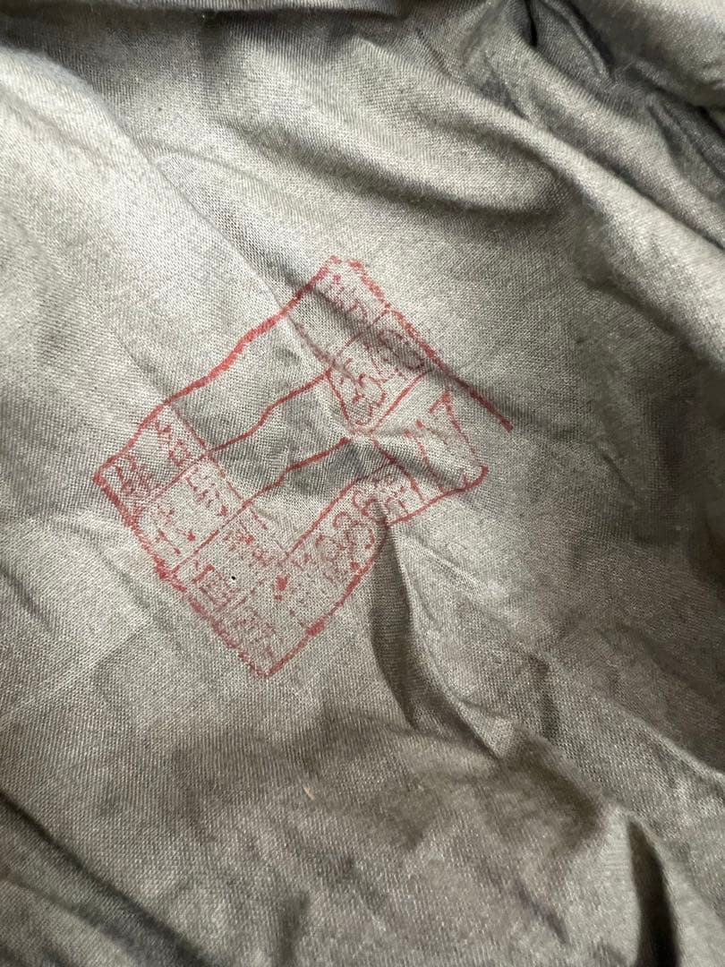 蔵出し　毛沢東主席像白磁と文革腕章、毛語録、毛バッチ、毛沢東記念軍時計6点セット