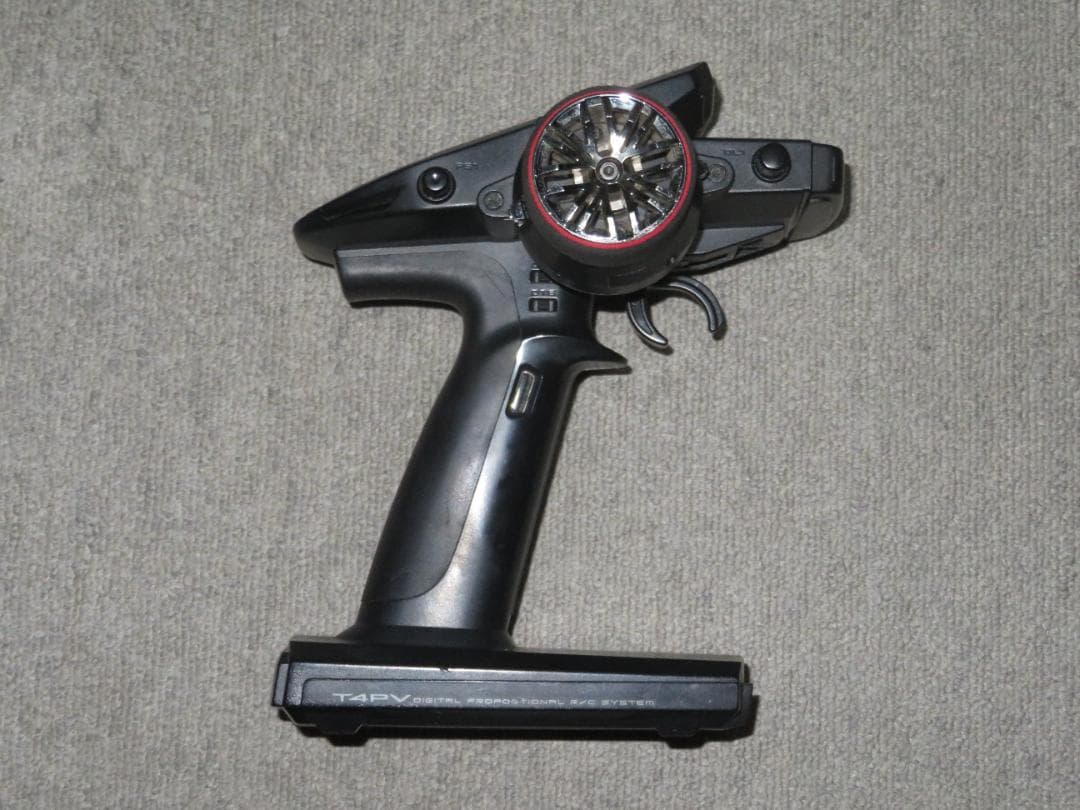 Futaba T4PV 送信機のみ　中古