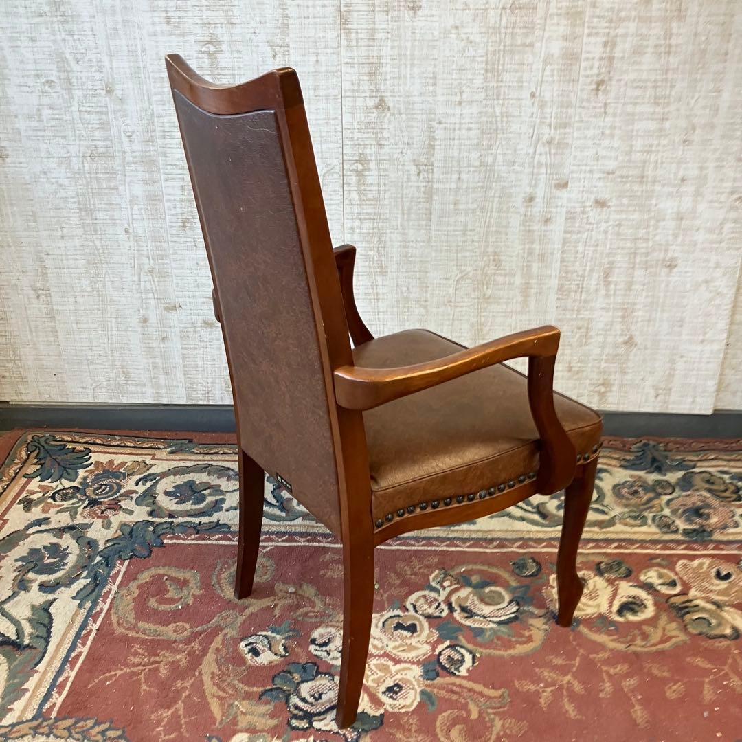 ①北欧レトロ マルニ 木製椅子 鋲打ちダイニングチェア ロビーチェア