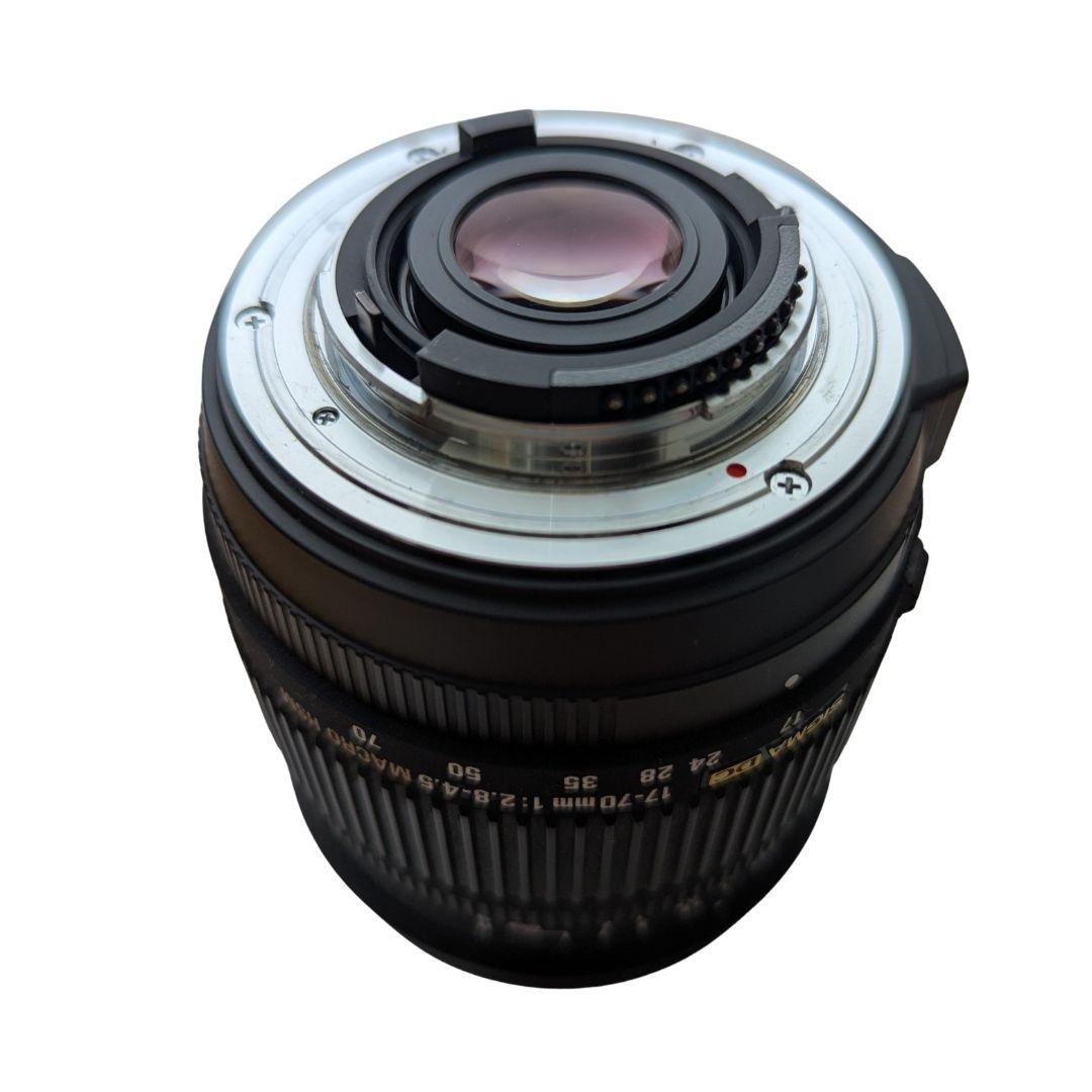SIGMA DC 17-70mm f/2.8-4.5 MACRO HSM レンズ