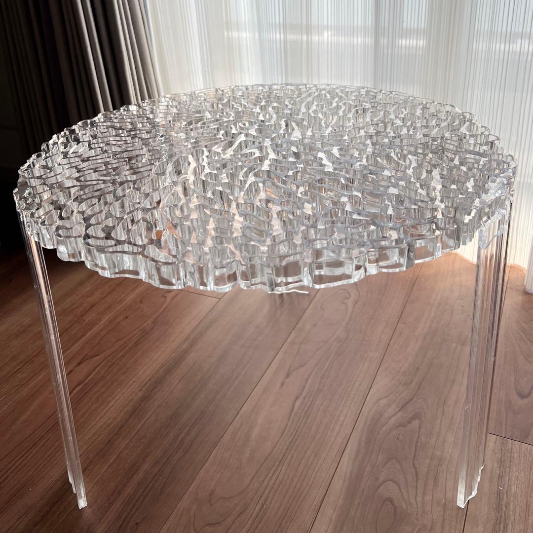 カルテルクリアブラウンアクリルテーブルティーテーブル