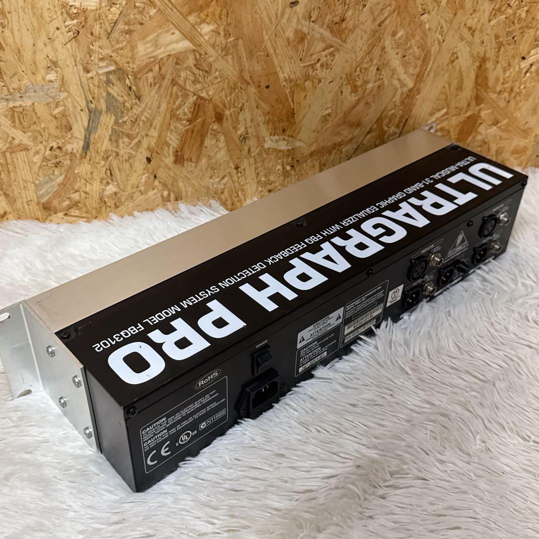 BEHRINGER 31バンド グラフィックイコライザー FBQ3102