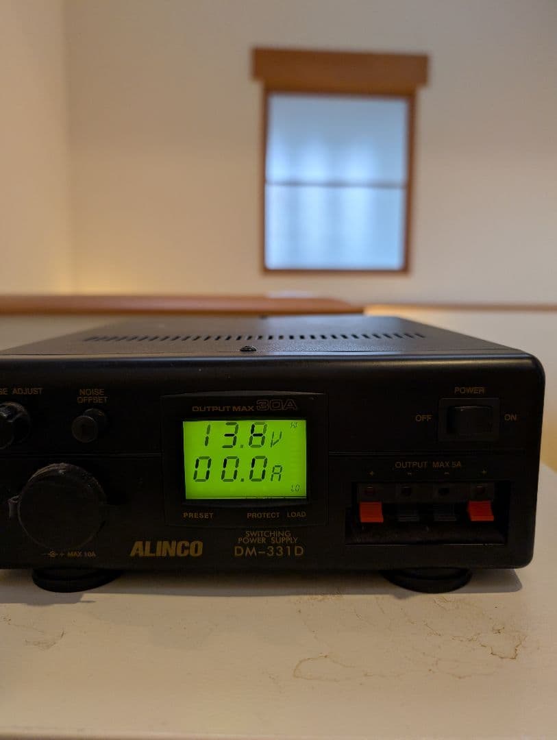 ALINCO DM-331D アマチュア無線機用安定化電源 30A ALINCO（アルインコ） 直流安定化電源 DM-330MV AC100V→DC13.8V