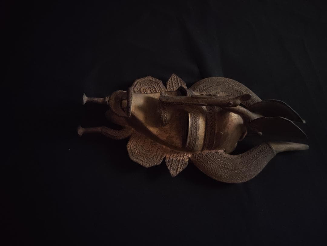 アフリカ セヌホ族 呪術 秘境 神像 呪像