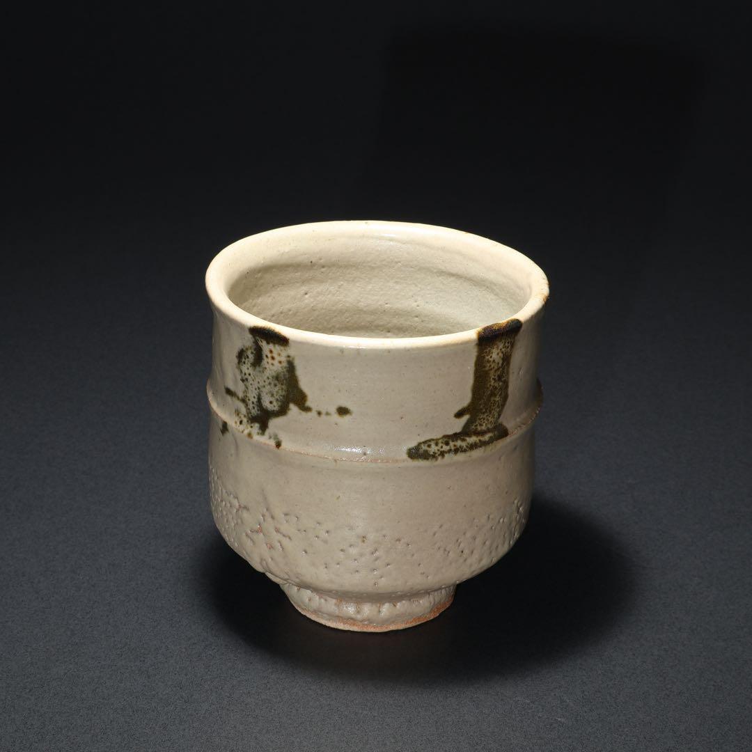 浜田庄司　糠白胴紐鉄絵茶碗　共箱　人間国宝　民藝　R1616お11