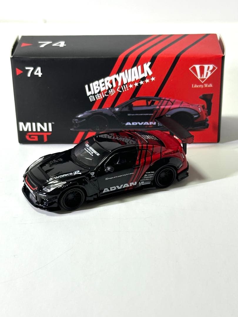 Minigt リバティーウォーク GT-R アドバンカラー