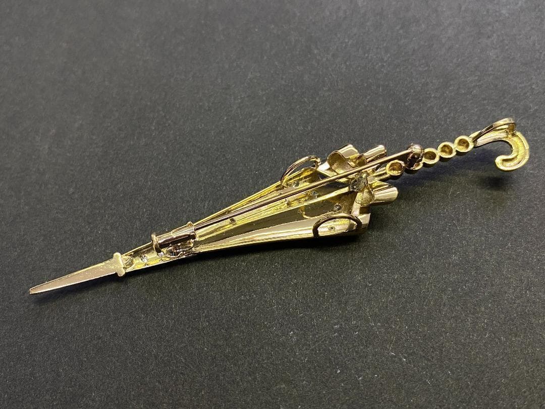 K18 ダイヤモンドブローチ　D0.08ct　6.7ｇ　傘モチーフ　アンブレラ