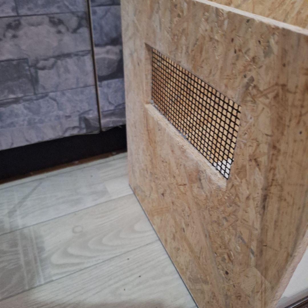 特価】温室度計付きOSB木製ケージ(未使用)