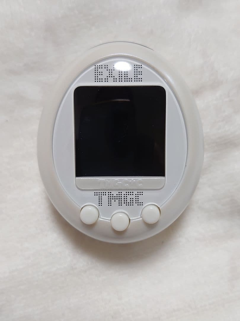 たまごっちプラスカラー エグモっち ホワイト EXILEコラボ バンダイ