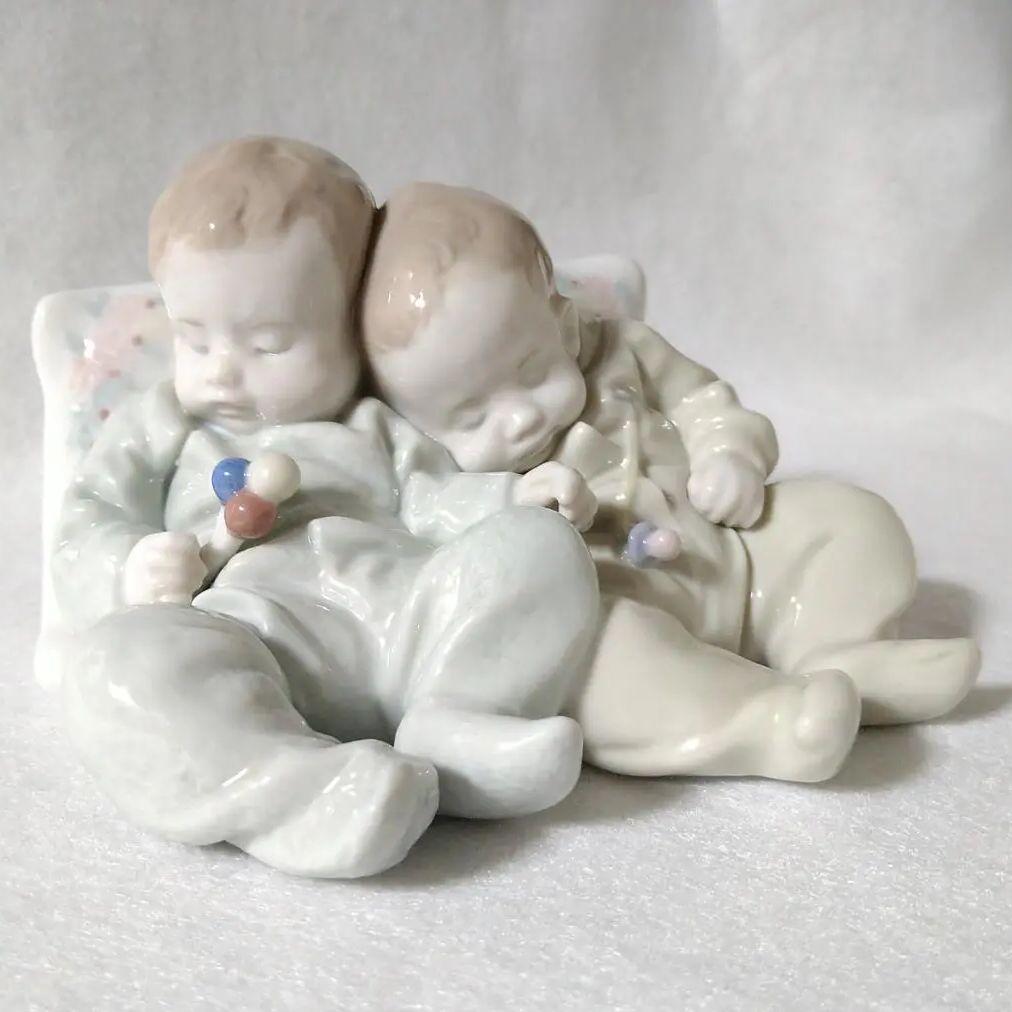 LLADRO リヤドロ 「赤ちゃんの夢」 5772 ＊訳あり