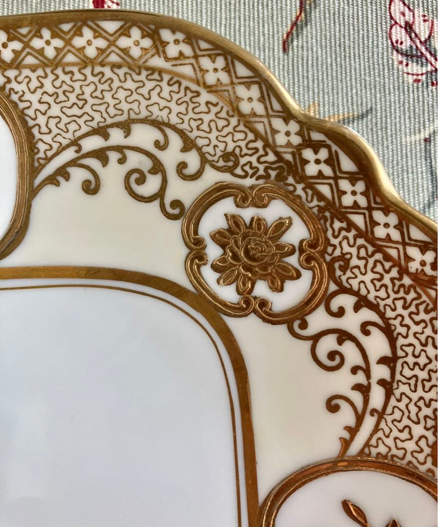 オールドノリタケ・金盛上花籠装飾図紋両耳皿 - 工芸品オンライン