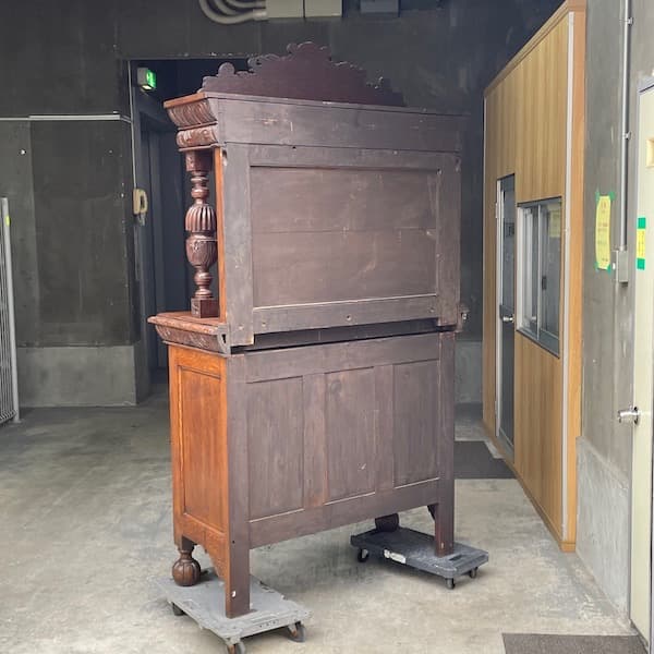 1880年頃 イギリスアンティーク ミラーバックキャビネット カップ