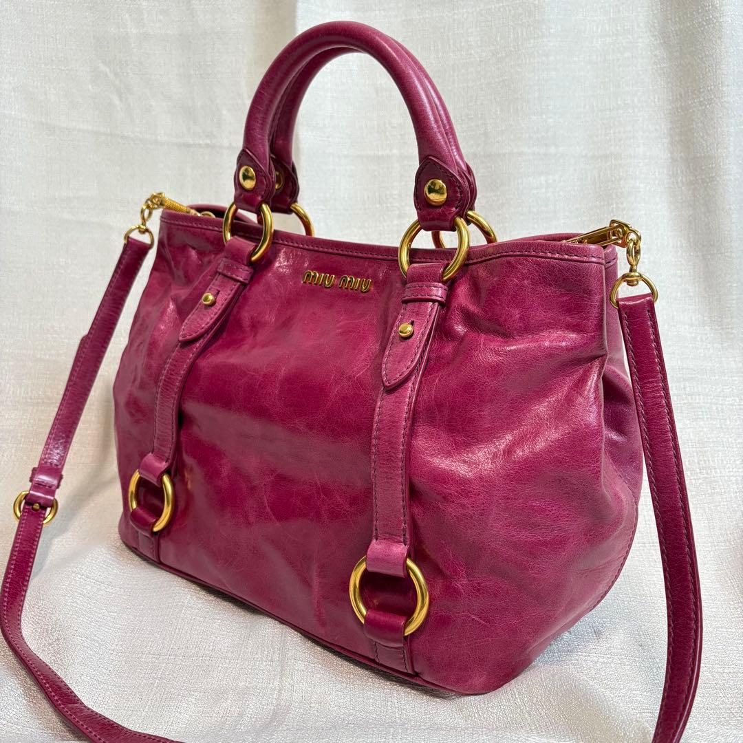 miumiu 2WAYショルダーバッグVITELLO LUX ヴィッテロルクス