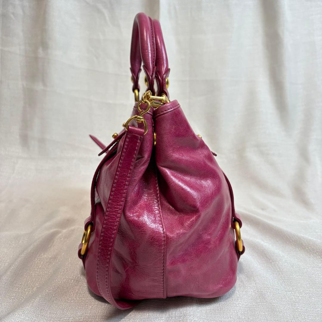 miumiu 2WAYショルダーバッグVITELLO LUX ヴィッテロルクス